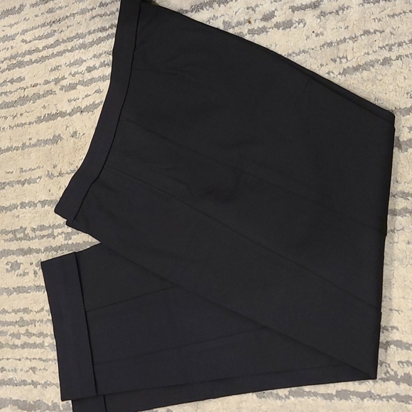 NWT Isaac mizrahi hi rise black super stretch Cuffed trousers - Picture 2 of 8